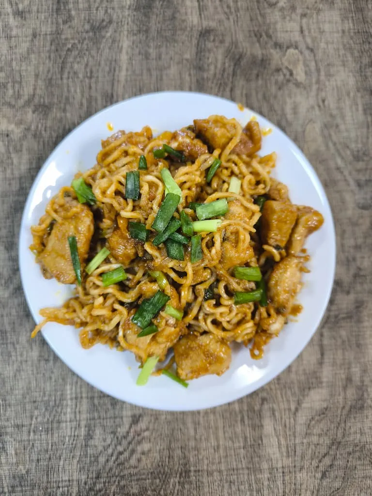 Olu nūdeles ar vistiņu